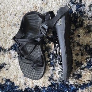 Chaco Vibram Water Hiking Black Sandals Size 9